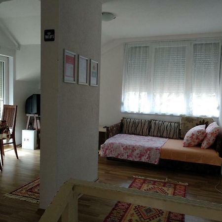 Family House Near Motorway 6 Guests 3 Bedrooms Veles Extérieur photo