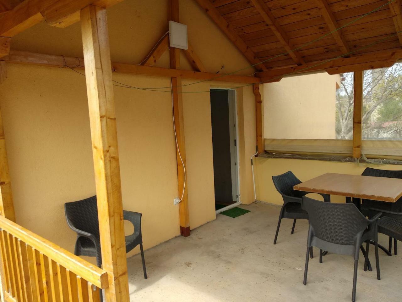 Family House Near Motorway 6 Guests 3 Bedrooms Veles Extérieur photo