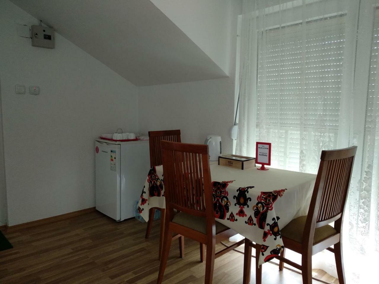 Family House Near Motorway 6 Guests 3 Bedrooms Veles Extérieur photo