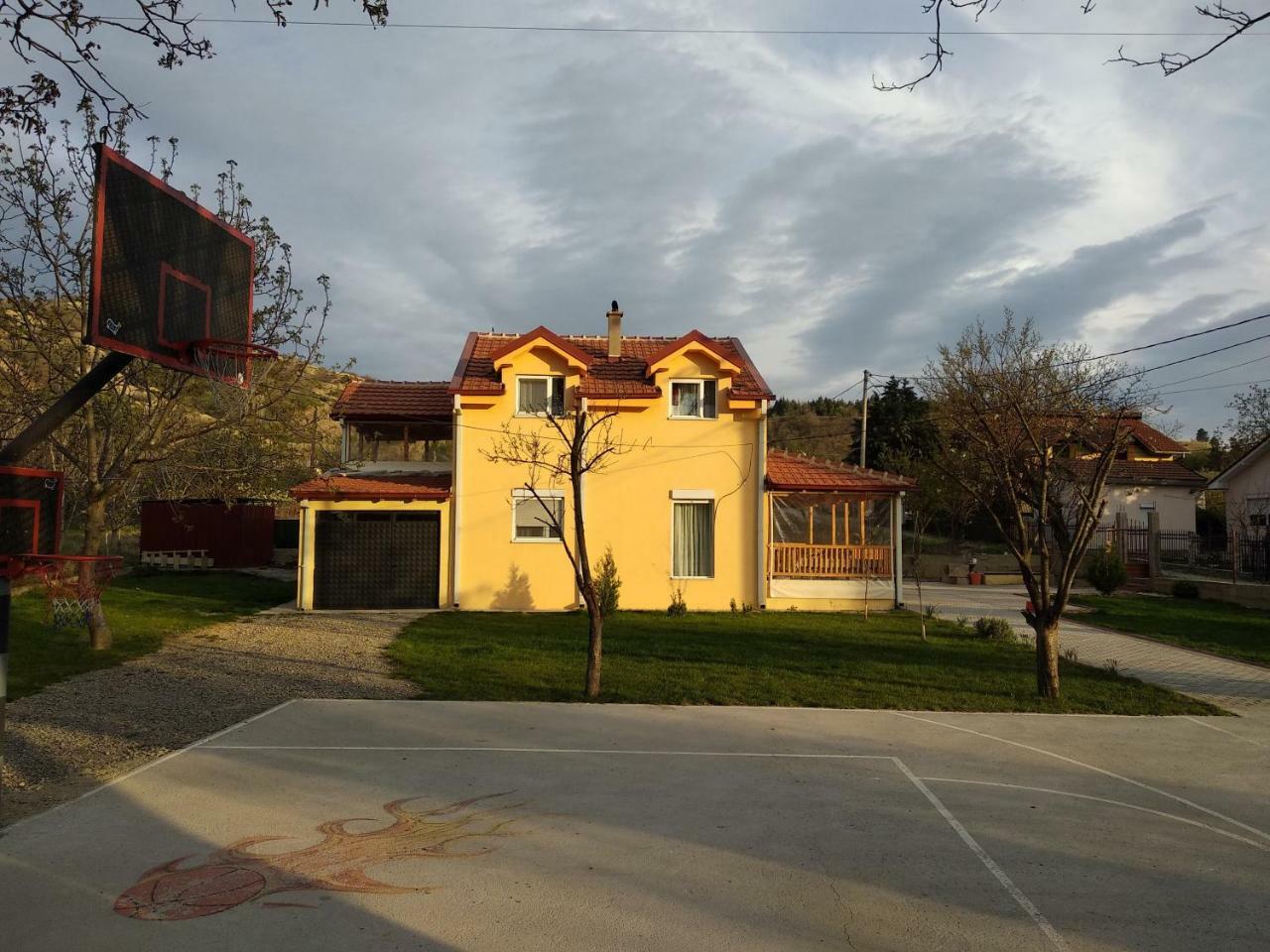Family House Near Motorway 6 Guests 3 Bedrooms Veles Extérieur photo